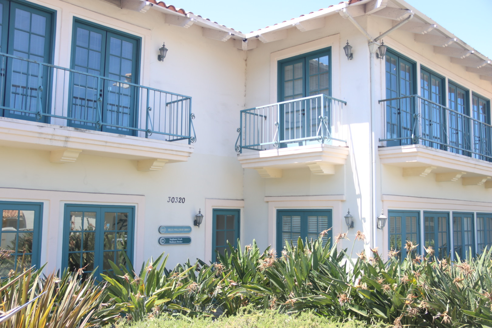 Natural Medicine Works office entrance at 30320 Rancho Viejo Road, San Juan Capistrano